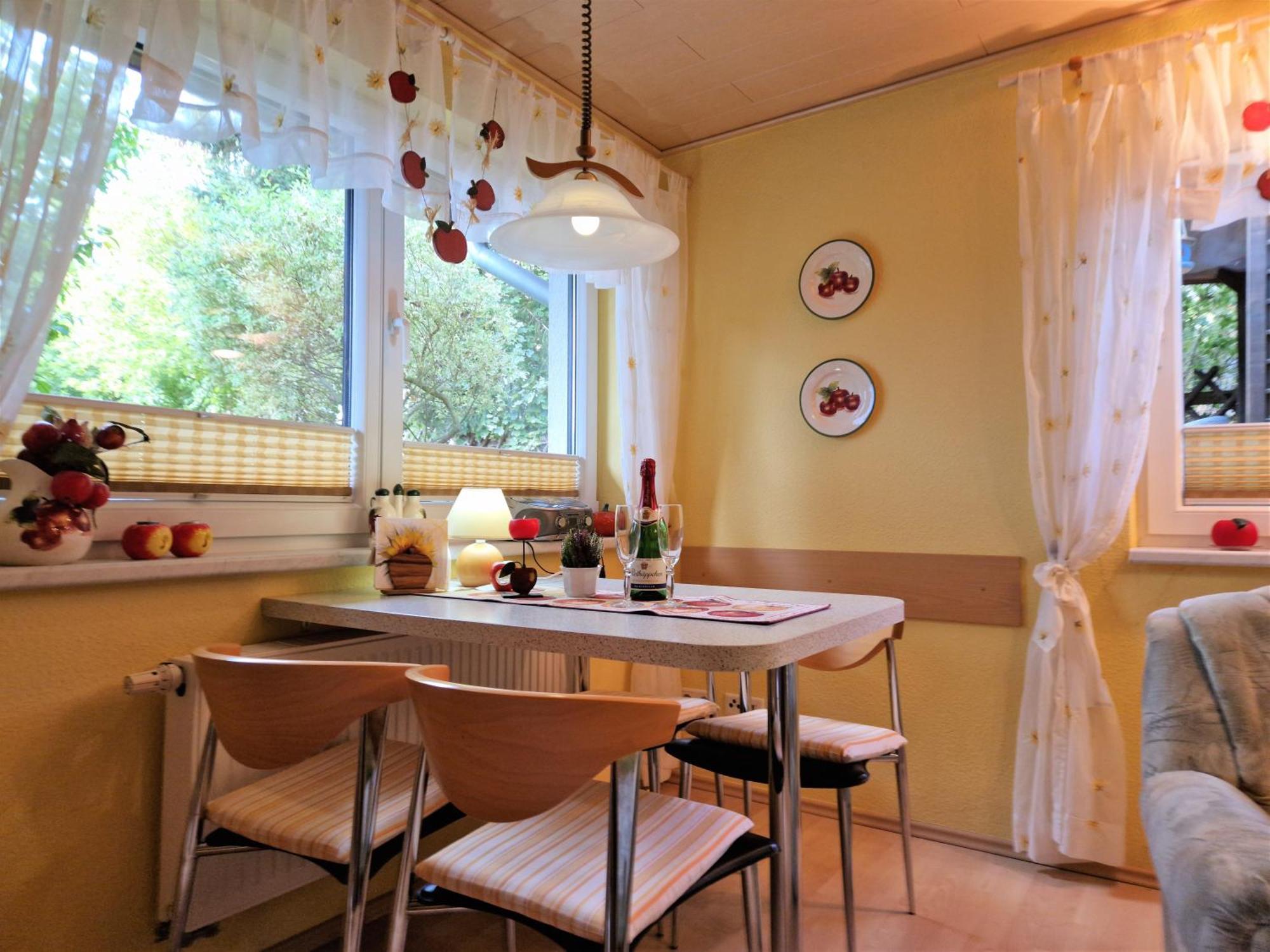 Ahlbeck, Ferienobjekt Apfel-Blume-Veilchen Apartment Heringsdorf  Room photo