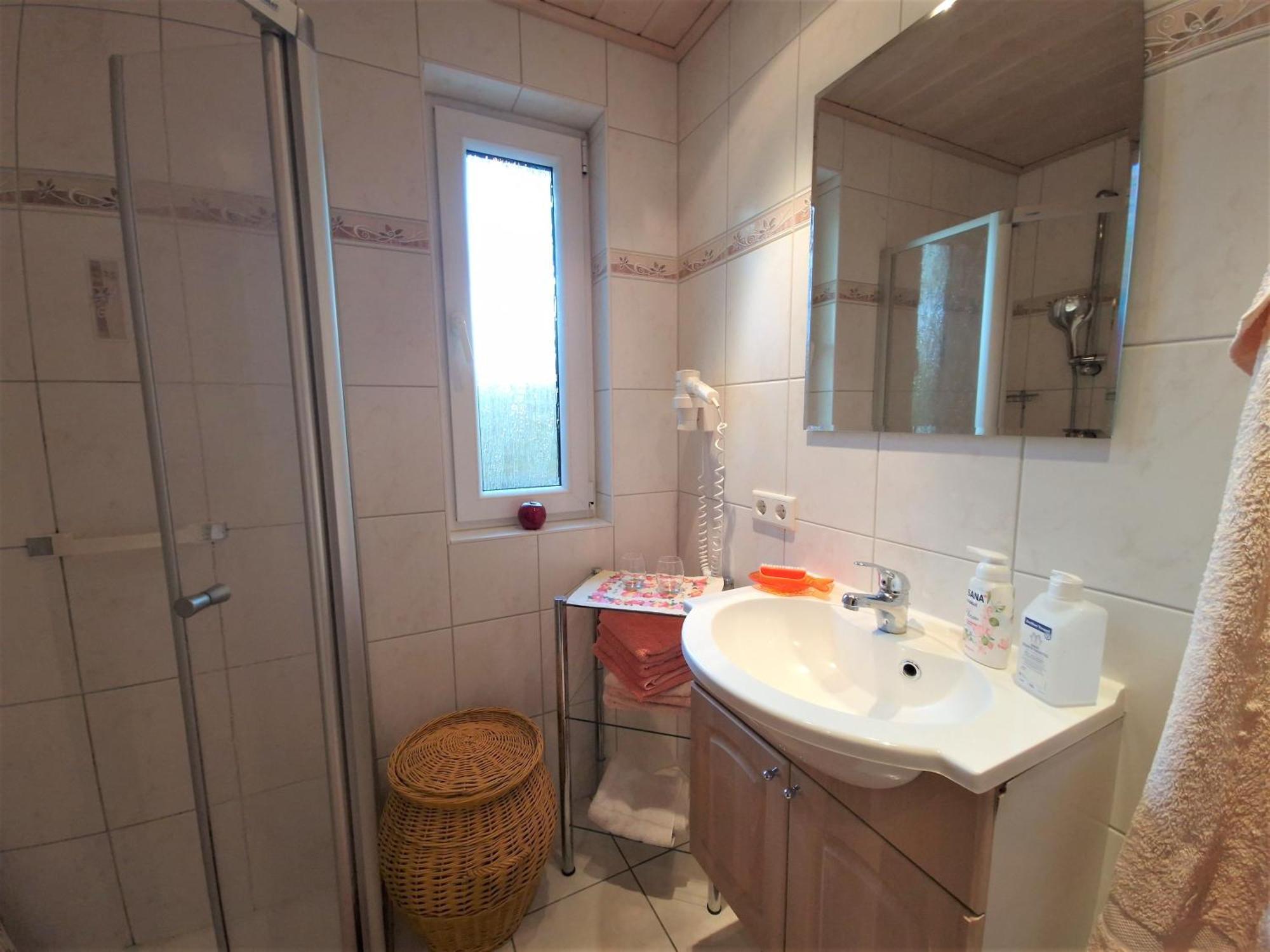 Ahlbeck, Ferienobjekt Apfel-Blume-Veilchen Apartment Heringsdorf  Room photo